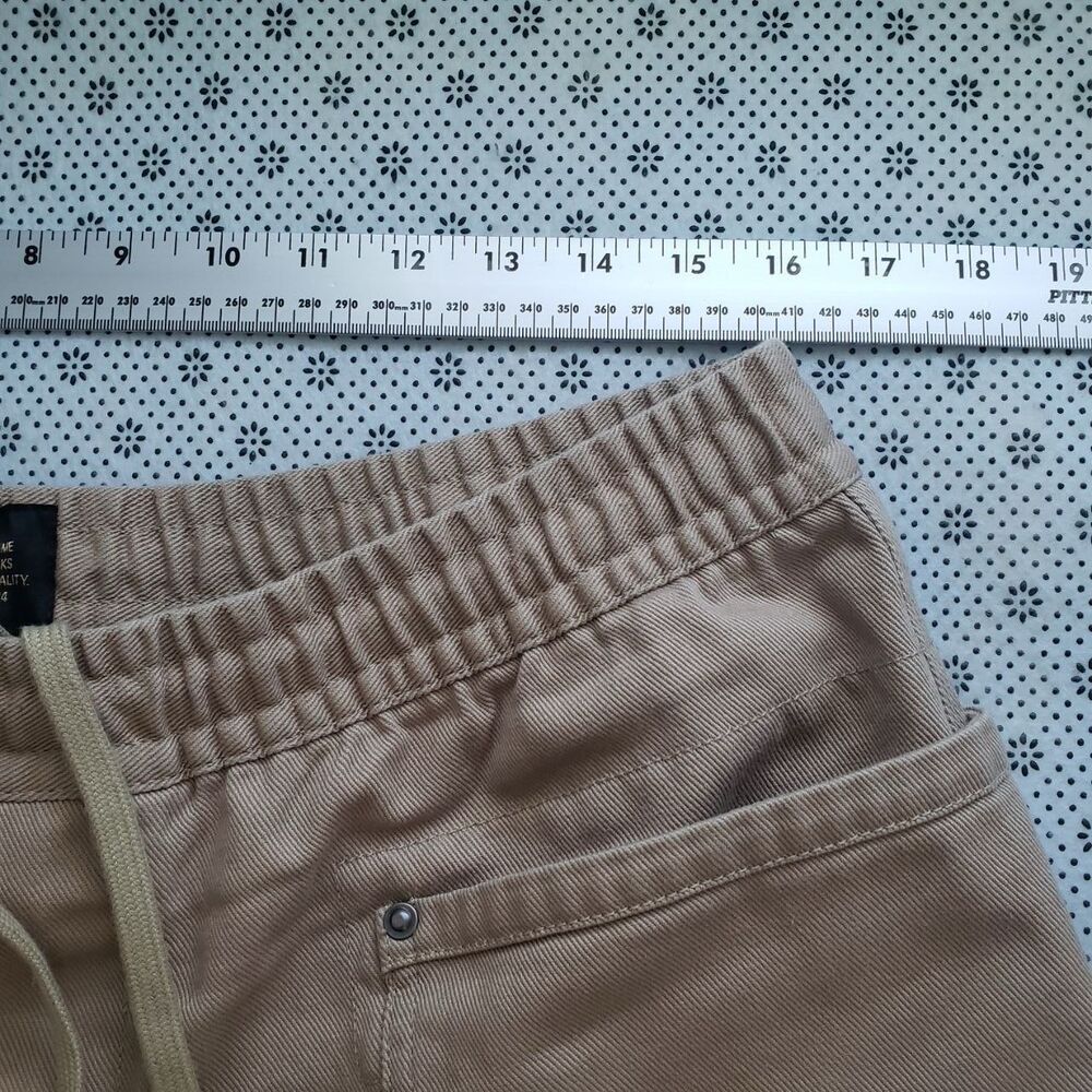 Nike Life Men's Size L Premium Twill Multi Pockets Cargo Pants Khaki HJ0643-297 - Picture 5 of 12